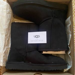 Black UGG classic mini, new in box, never warn